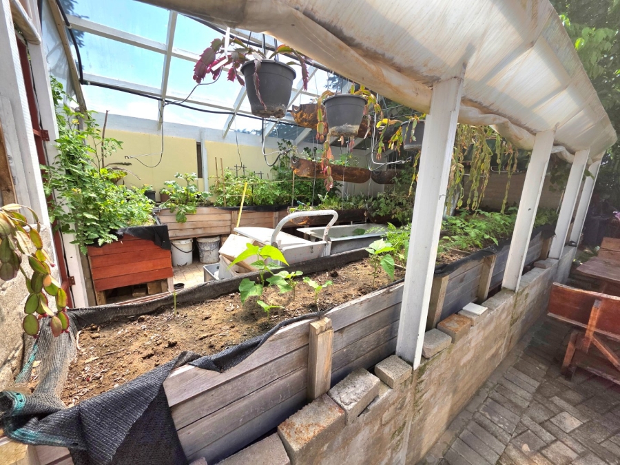 5 Bedroom Property for Sale in Morelig Free State